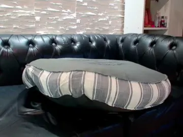 Bongacams Live Porn of AmelieandRoss
