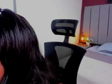 Bongacams Live Sex Cam of LauraHotties