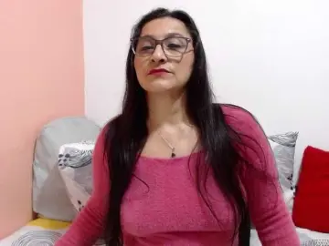 Bongacams Live Porn of KarinaSuarez1