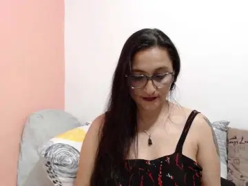 Bongacams Sex Chat of KarinaSuarez1