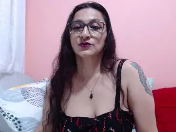 Bongacams Sex Chat of KarinaSuarez1