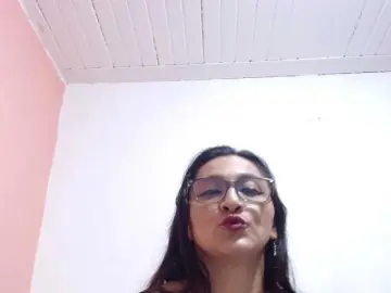 Bongacams Adult Webcams of KarinaSuarez1