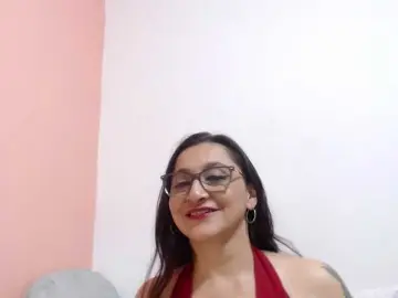 Bongacams Free Porn Cam of KarinaSuarez1