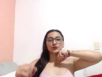 Bongacams Free Live Porn of KarinaSuarez1