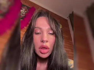 Bongacams Live Sex Cam of CosmoV1be