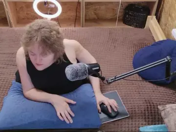 Bongacams Watch Live Sex Cams of Julia-79