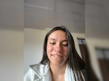 Bongacams Sex Cam of Charlotte-1