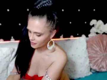 Bongacams Free Live Porn of Sweeteest-Julie