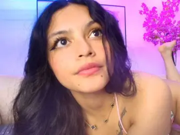 Bongacams Free Porn Cam of Maddie-T18