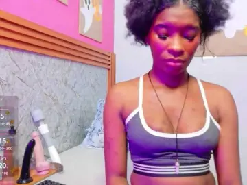 Bongacams Sex Cam of petitelittleebony