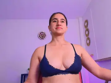 Bongacams Free Live Porn of Maya369