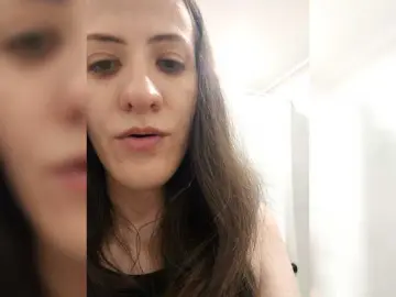 Bongacams Watch Live Sex Cams of Bogina2