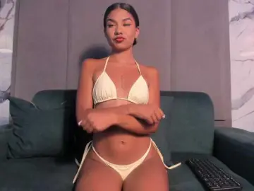 Bongacams Live Porn of Jazmiin-Evans