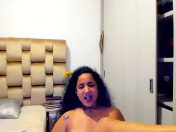 Bongacams Free Live Porn of AlaskaMiller