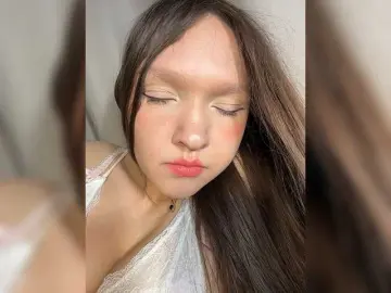 Bongacams Sex Chat of Cute-Lolly