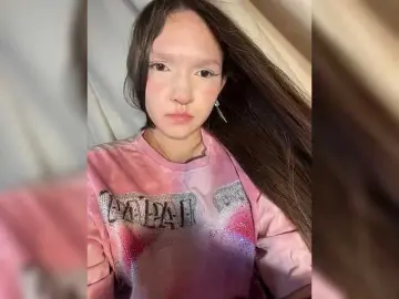 Bongacams Watch Live Sex Cams of Cute-Lolly