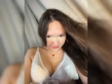 Bongacams Adult Webcam of Cute-Lolly