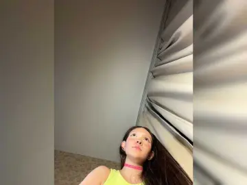 Bongacams Watch Live Sex Cams of Cute-Lolly