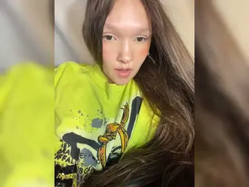 Bongacams Sex Cam of Cute-Lolly