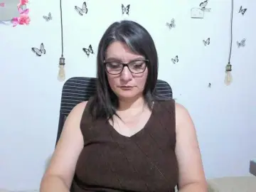 Bongacams Watch Live Sex Cams of Amie-Adams82