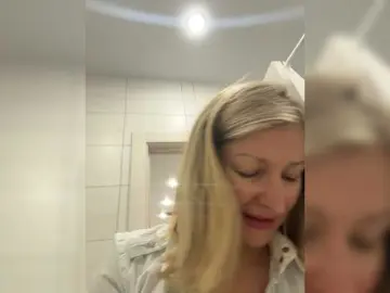 Bongacams Watch Live Sex Cams of LagoonJoy