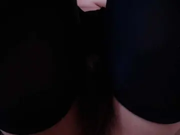 Bongacams Free Porn Cam of hairyvaleri2