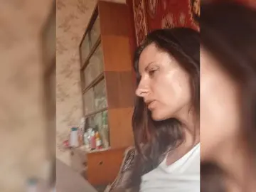 Bongacams Live Sex Cam of Erine9900