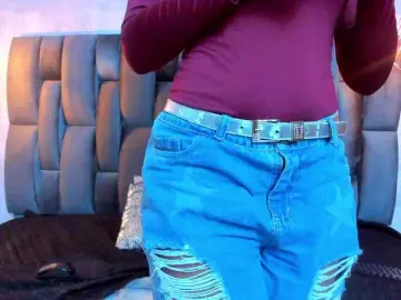 Bongacams Watch Live Sex Cams of Lorenn-Hill1