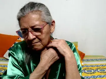 Bongacams Best live sex cam show of candy-mature