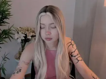 Bongacams Free Porn Cam of DragonFlya