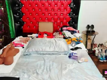 Bongacams Best live sex cam show of sweetslaveank