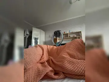 Bongacams Private Sex Chat of kisssssesmee