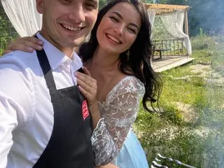 3hotandyoung3