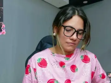 Bongacams Sex Cam of EmmaSanchez1