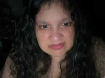Bongacams Watch Live Sex Cams of DUMBHOEMELANIE