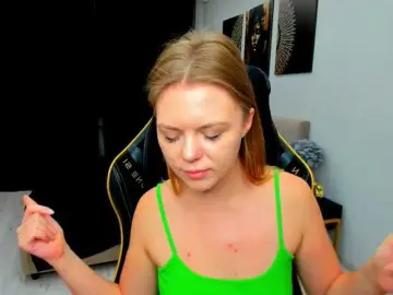 Bongacams Sex Chat of Strawberrye