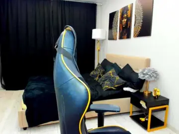 Bongacams Best live sex cam show of Strawberrye