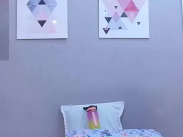 Bongacams Free Porn Cam of littleapril