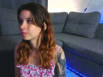 Bongacams Nude Webcam of GirlNextDoorTV