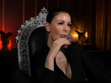 Bongacams Free Porn Cam of KellyKent