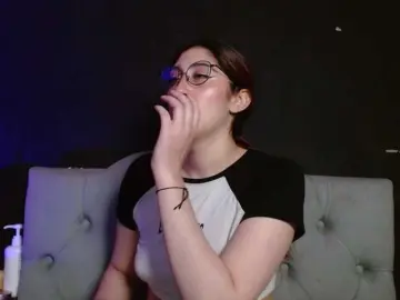 Bongacams Live Sex Cam of Red-moonn