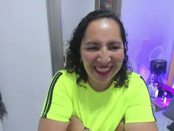 Bongacams Sex Cam of Luna-Naughty1