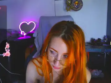 Bongacams Free Porn Cam of Daddyslittleslutfox
