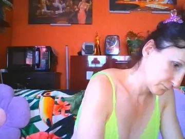 Bongacams Best live sex cam show of angelique4
