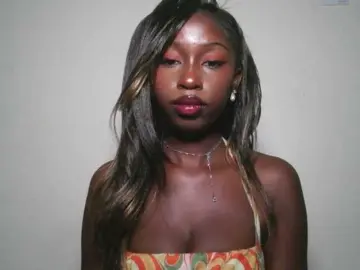 Bongacams Sex Cam of Sexxytrinityy