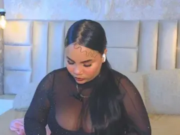 Bongacams Live Sex Cam of emilyqueen3xx
