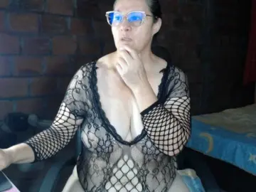 Bongacams Adult Video Chat of rouseehotglad