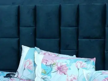 Bongacams Live Sex Cam of Naturalebony