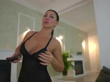 Bongacams Live Sex of MyaBlack