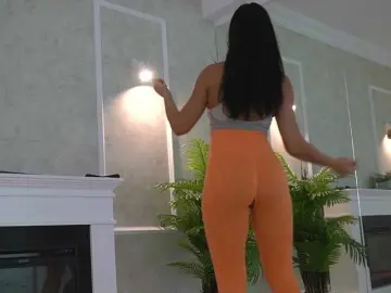 Bongacams Nude Webcam of MyaBlack